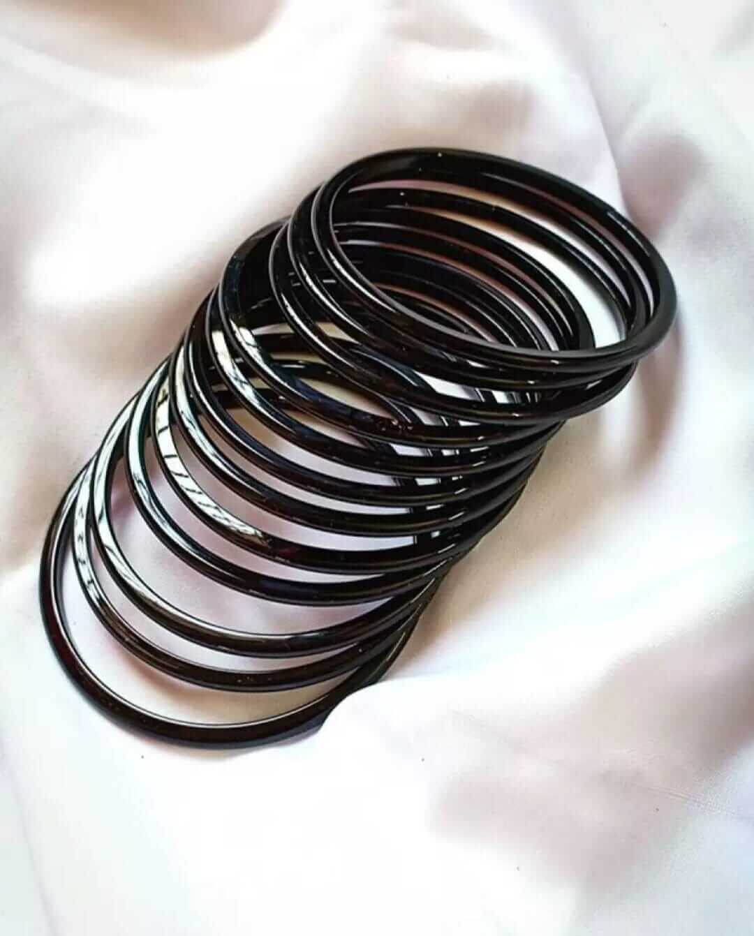 কাঁচের চুড়ি কালো রঙ ১২ পিস